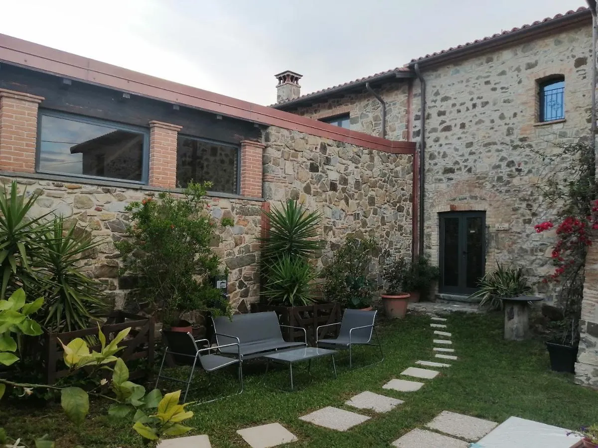 Вилла Vecchio Casale Quercetino Montenero d'Orcia